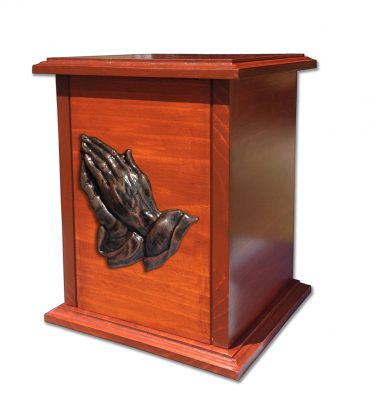 UrnaCenisaroVerticalFerCobManosHQ